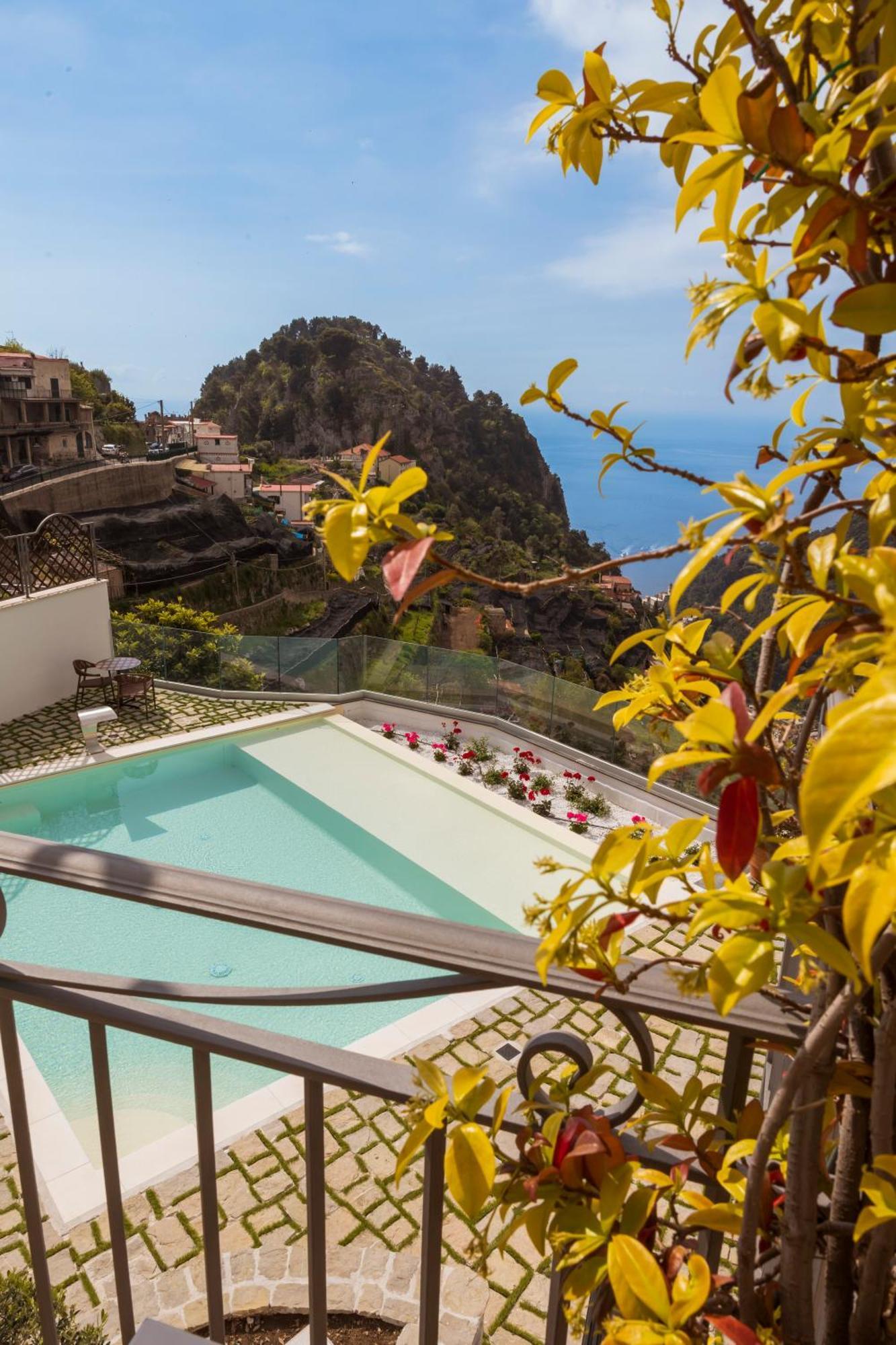 Palazzo San Giovanni Amalfi Coast Scala Luaran gambar